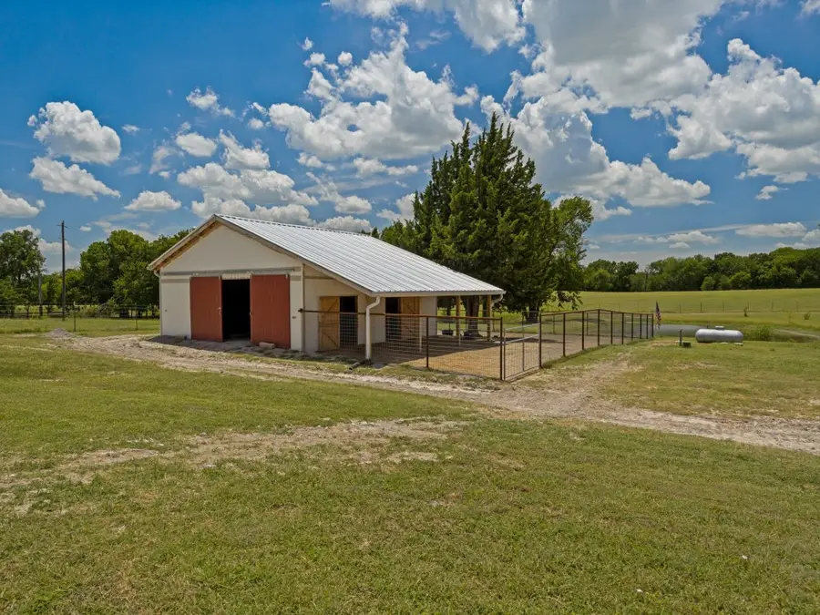 580 Homer Smith Road, Van Alstyne, TX 75495 - #2