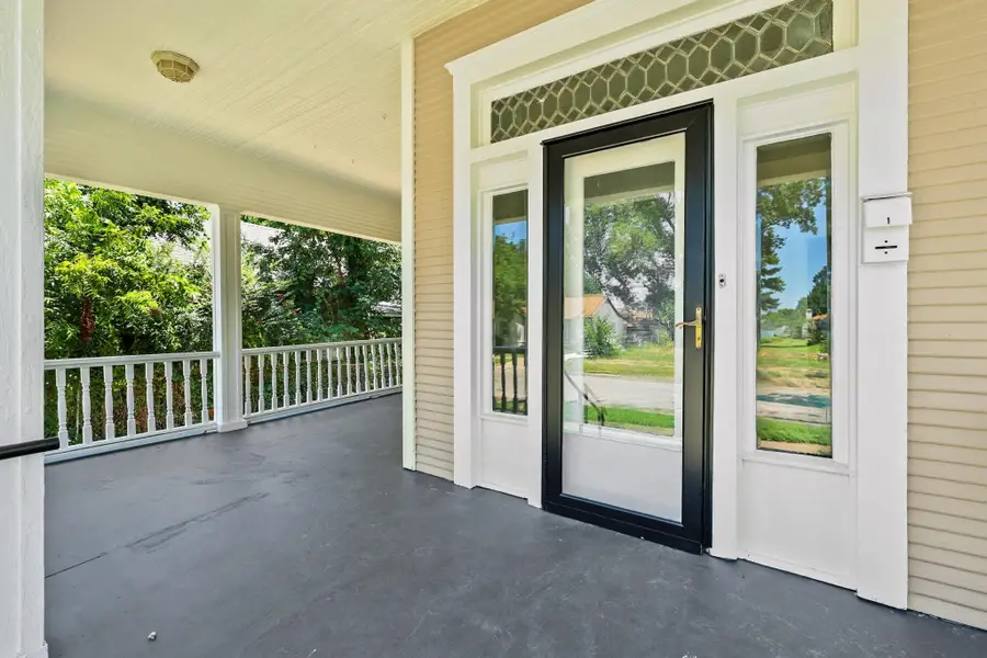 614 W Owings Street, Denison, TX 75020 - #2