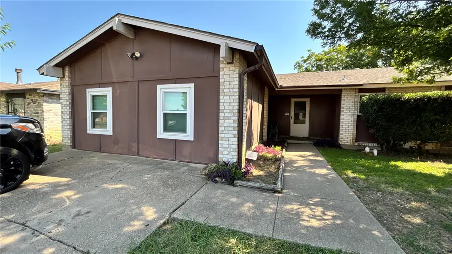 1117 High Point Road, Arlington, TX 76015 - #2
