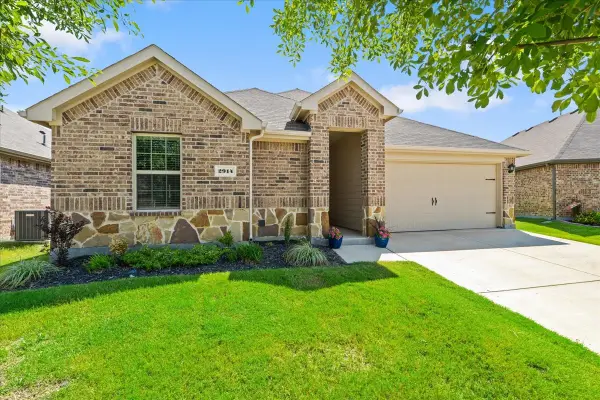 2914 Baldwin Lane, Ennis, TX 75119