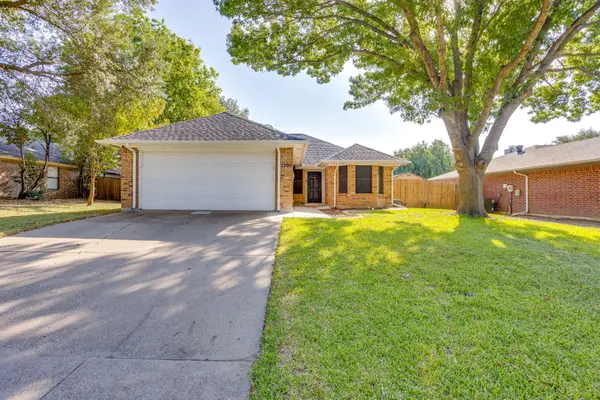 1200 Windy Meadows Drive, Burleson, TX 76028