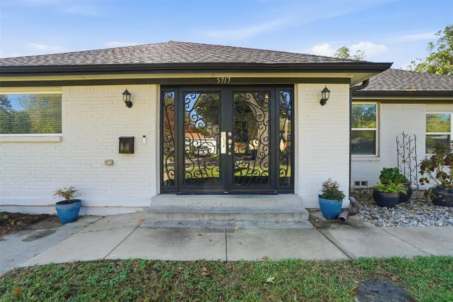 5717 S Wells Circle, Westworth Village, TX 76114 - #3