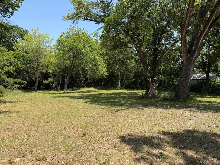 901 S Bryant Avenue, Sherman, TX 75092 - #2