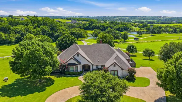 241 Pinnacle Peak Lane, Weatherford, TX 76087