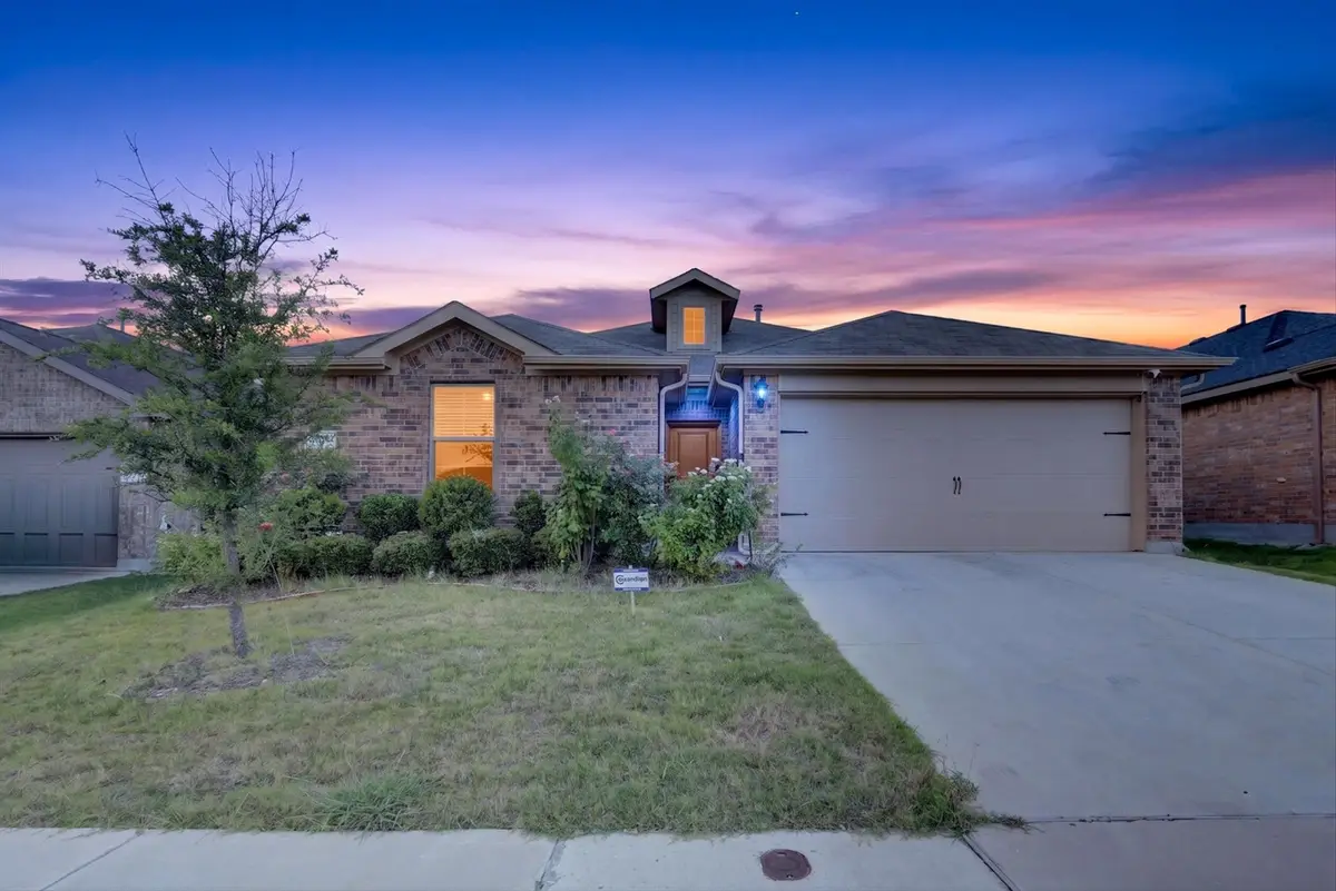 9745 Mint Hill Drive, Fort Worth, TX 76108 - #1
