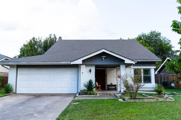 2521 Channing Drive, Grand Prairie, TX 75052
