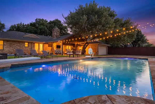 4421 Allencrest Lane, Dallas, TX 75244