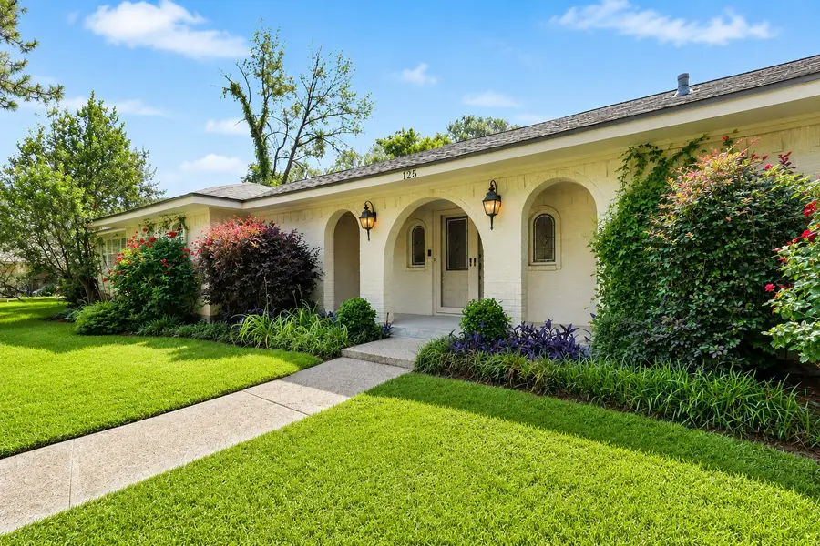 125 Pennsylvania Drive, Denton, TX 76205 - #2