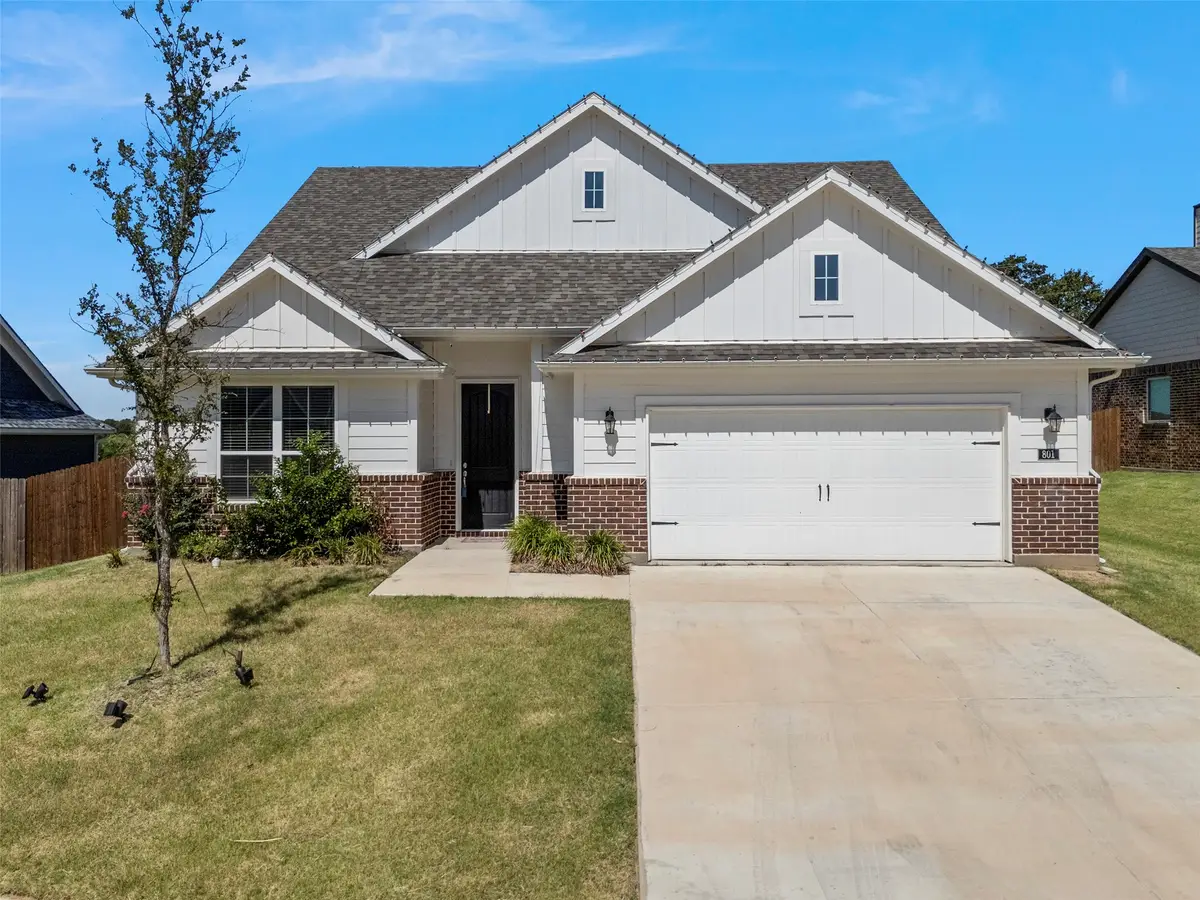 801 Taliaferro Trail, Springtown, TX 76082 - #1