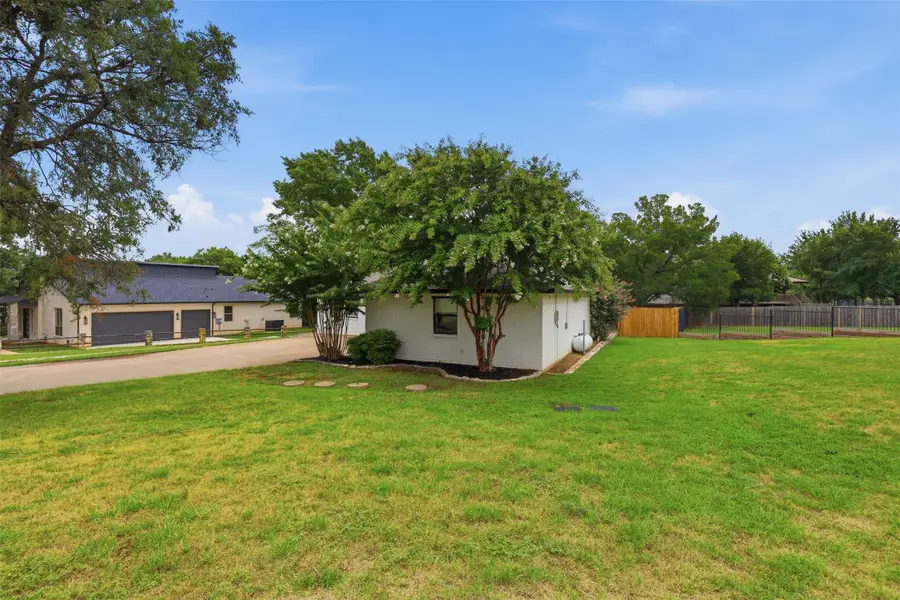 9705 Rosalie Court, Granbury, TX 76049 - #3