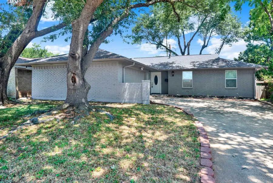 2309 Indian Creek Drive, Irving, TX 75060 - #2