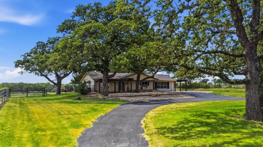 1229 Briarwood Street, Weatherford, TX 76087 - #2