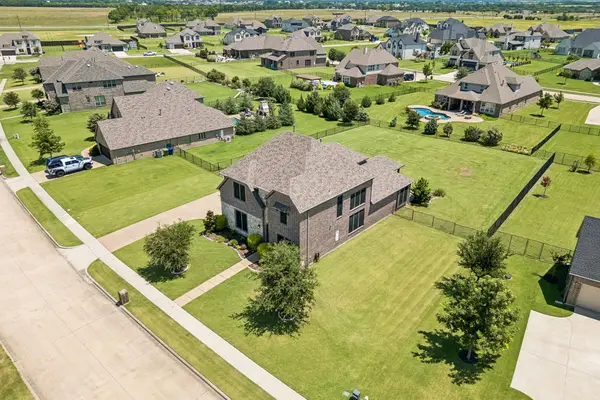 1116 Macgregor Lane, Gunter, TX 75058