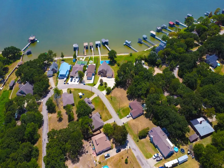307 Coral Reef Street, Gun Barrel City, TX 75156 - #2