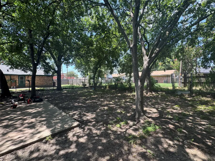 217 E Kimbrough Street, Mesquite, TX 75149 - #3