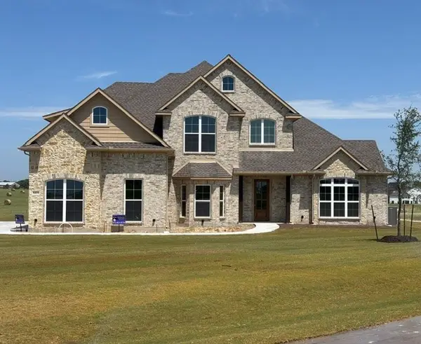 6421 Dalyn Drive, Midlothian, TX 76065