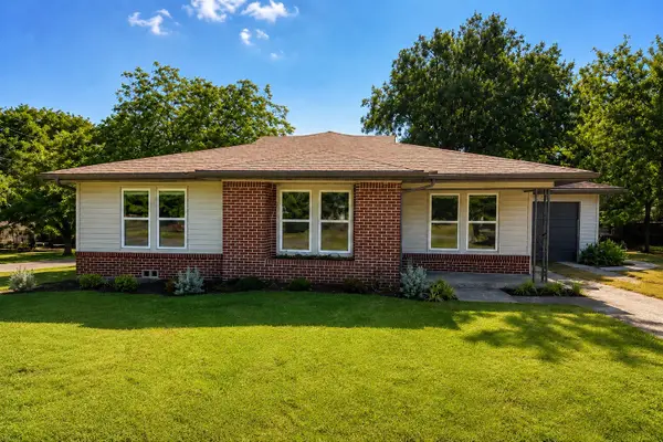 1202 S Hatcher Street, Decatur, TX 76234