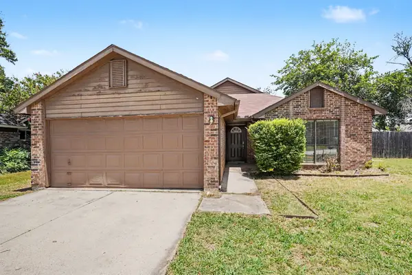 4245 Periwinkle Drive, Fort Worth, TX 76137