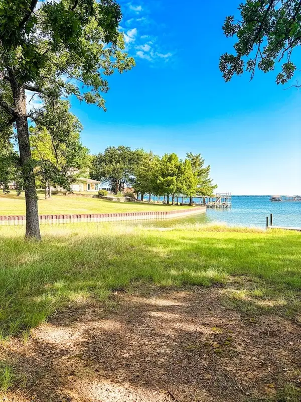 14216 Clark Drive, Streetman, TX 75859