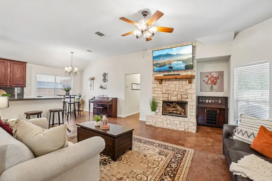 229 S Lakeview Drive, Lake Dallas, TX 75065 - #3