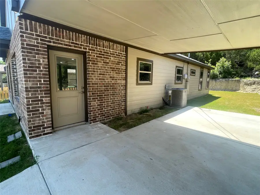 4311 Mountain Hollow Drive, Granbury, TX 76048 - #2
