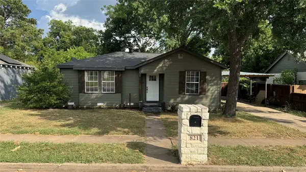 821 College Street, Cleburne, TX 76033