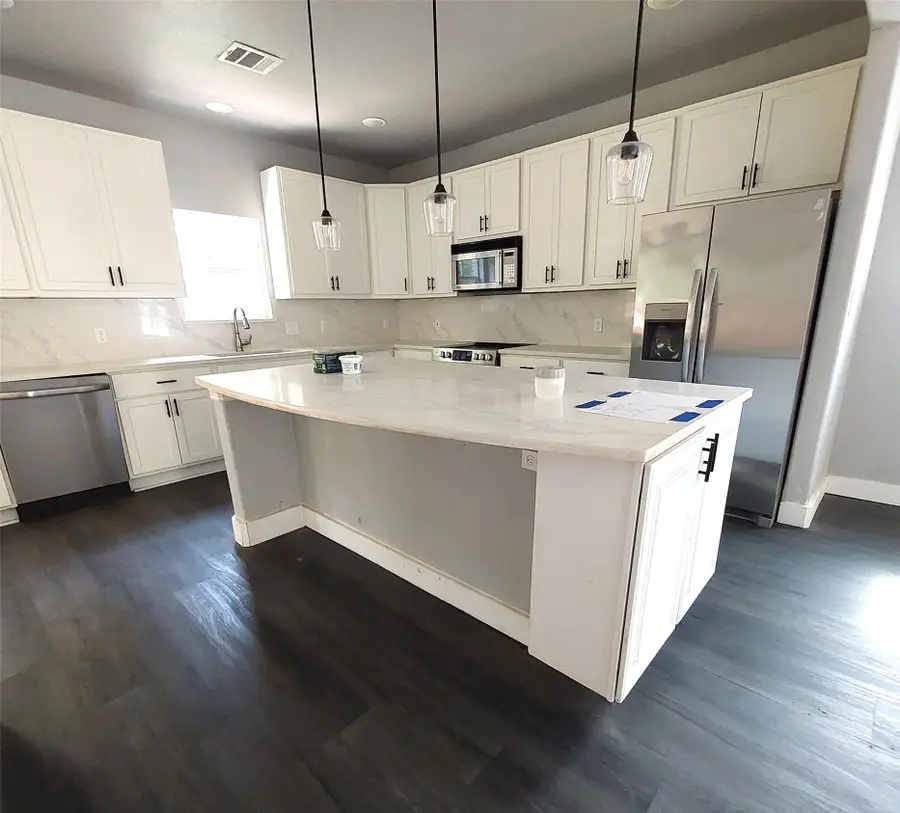 701 E Washington Street, Paris, TX 75460 - #3