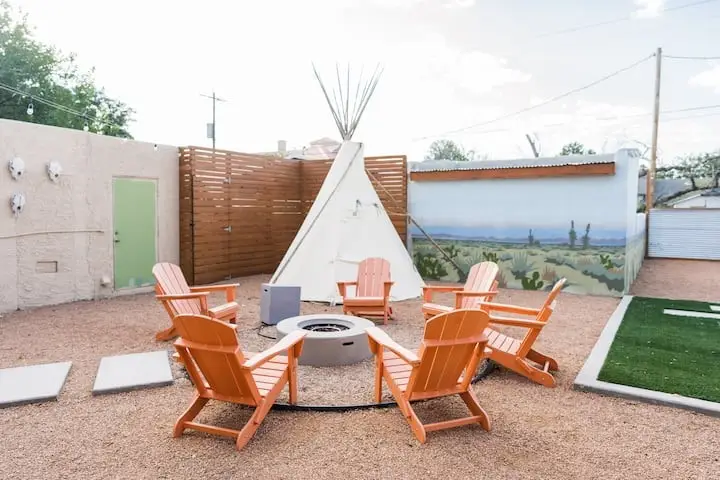 205 W Lincoln Street, Marfa, TX 79843 - #2