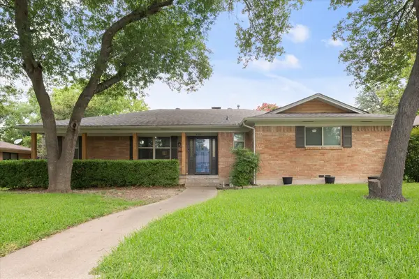 8309 Londonderry Lane, Dallas, TX 75228