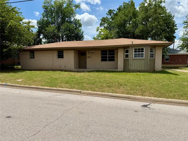 1407 N East St, Belton, TX 76513