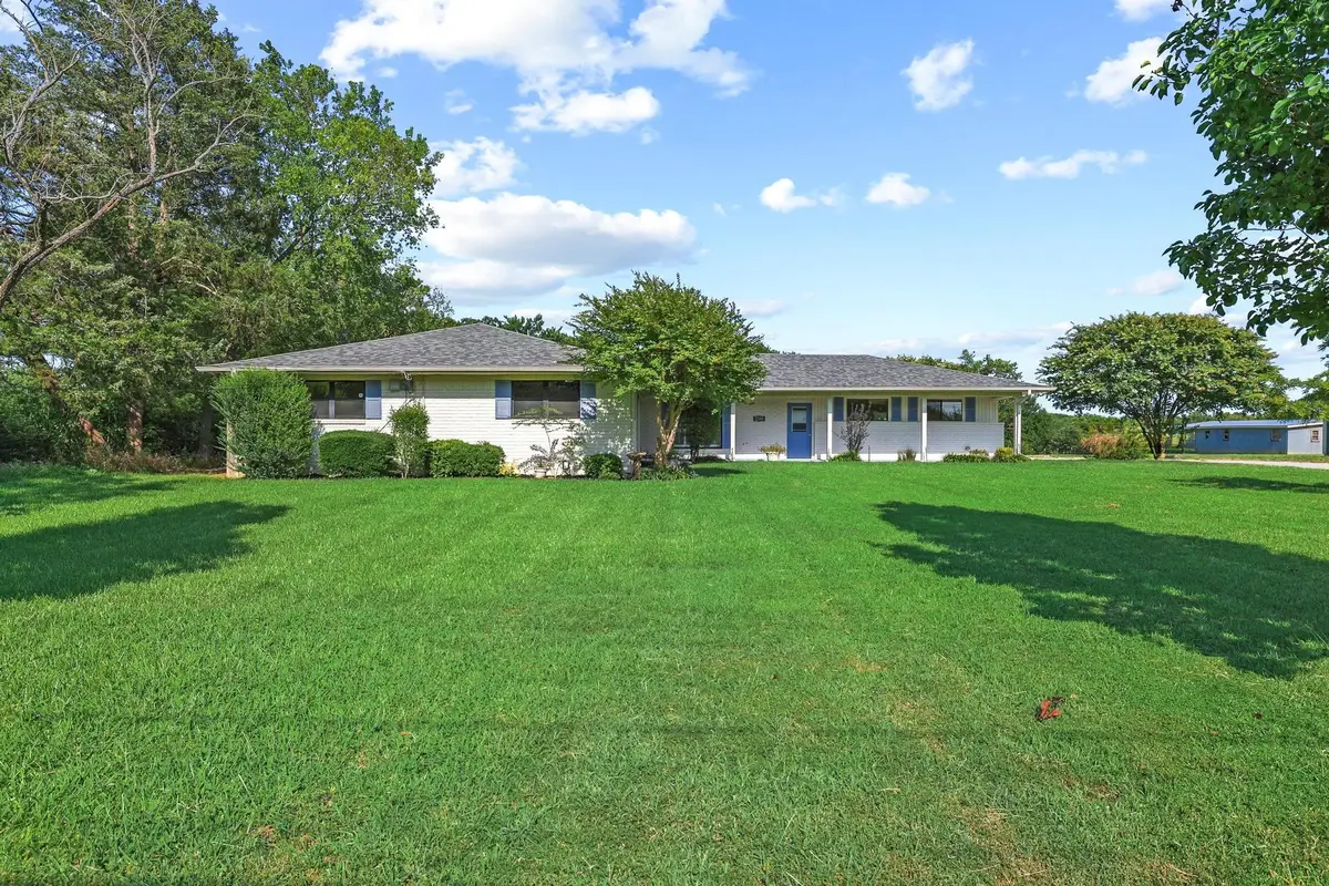 2200 S Lang Avenue, Denison, TX 75020 - #1