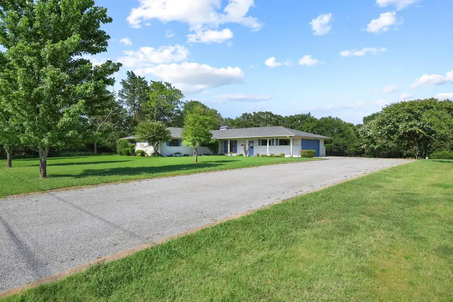 2200 S Lang Avenue, Denison, TX 75020 - #2