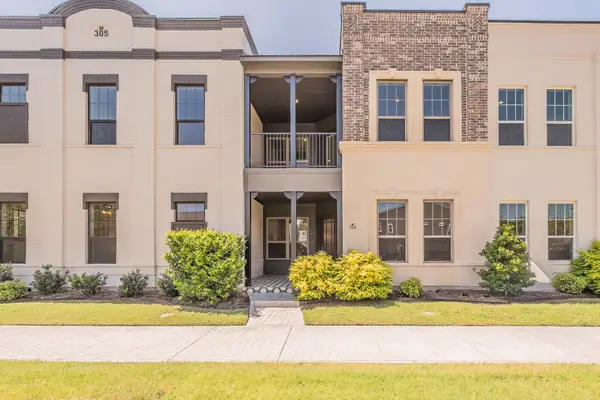 305 Sunset Lane #103, Fort Worth, TX 76114