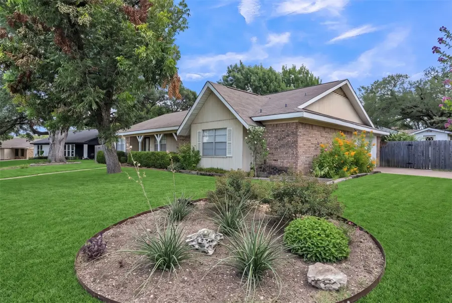 3256 Village Park Drive, Waco, TX 76708 - #3