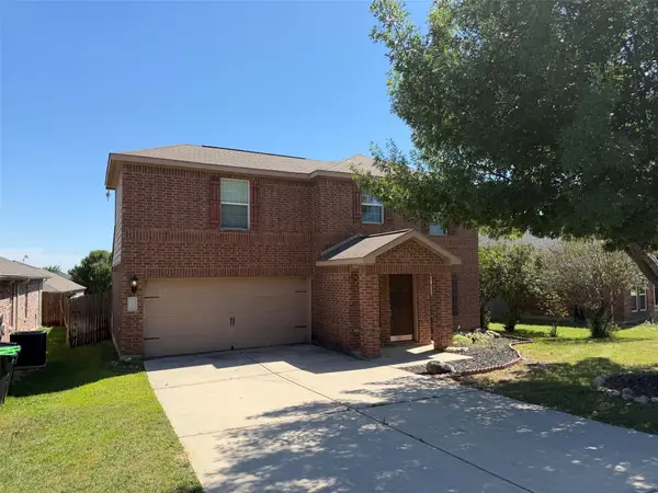 110 Cowpoke Court, Newark, TX 76071