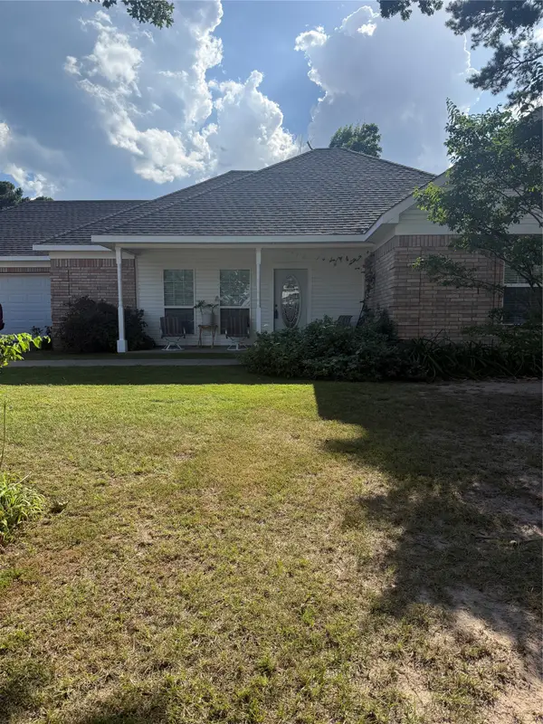 517 Wildewood Drive, Chandler, TX 75758