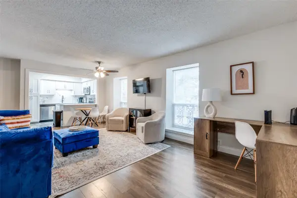 5214 Fleetwood Oaks Avenue #206, Dallas, TX 75235