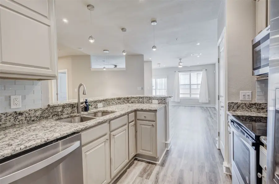 3320 Camp Bowie Boulevard #1103, Fort Worth, TX 76107 - #2