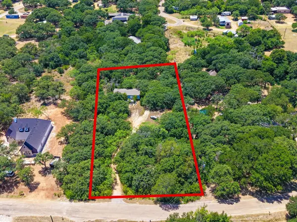 5613 Thousand Oaks Drive, Joshua, TX 76058