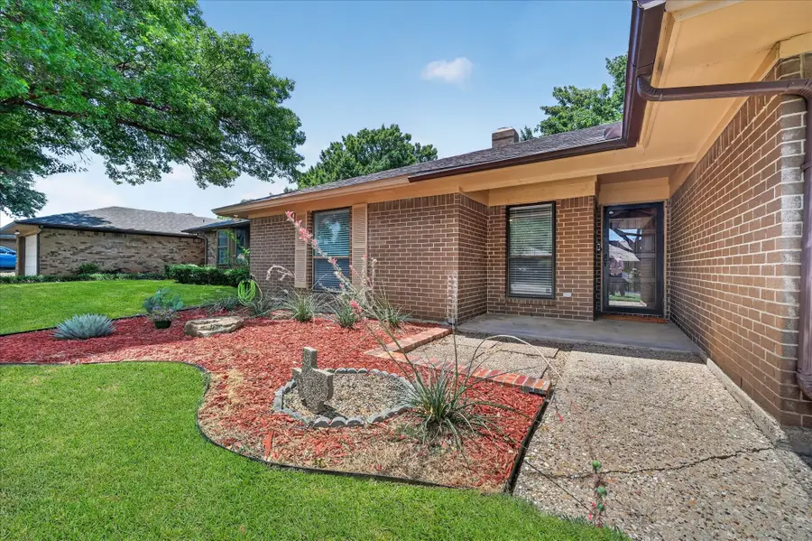 3520 Willowbrook Drive, Fort Worth, TX 76133 - #3