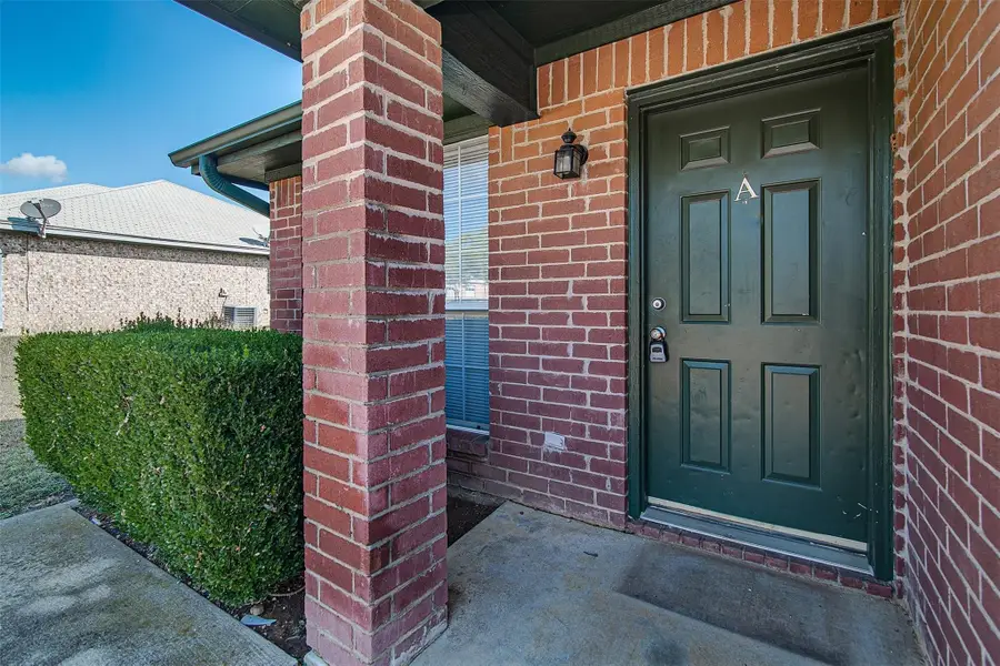 2549 E Renfro Street, Burleson, TX 76028 - #2