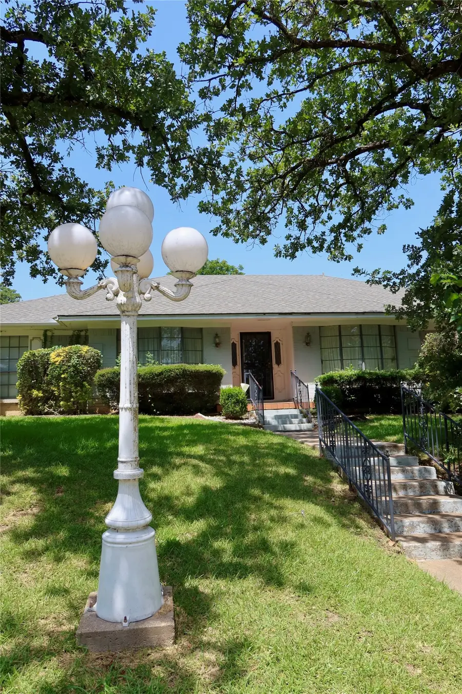 1804 High Vista Court, Fort Worth, TX 76112 - #3