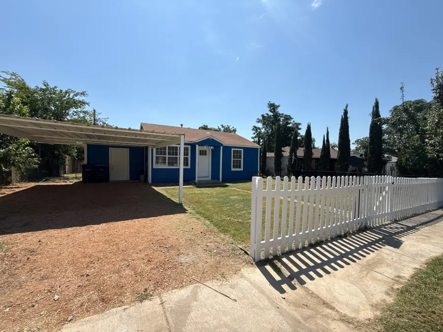 3221 Schieffer Avenue, Fort Worth, TX 76110 - #3
