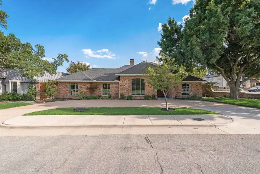 6902 Deloache Avenue, Dallas, TX 75225 - #2
