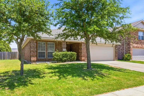 2712 Mockingbird Street, Royse City, TX 75189