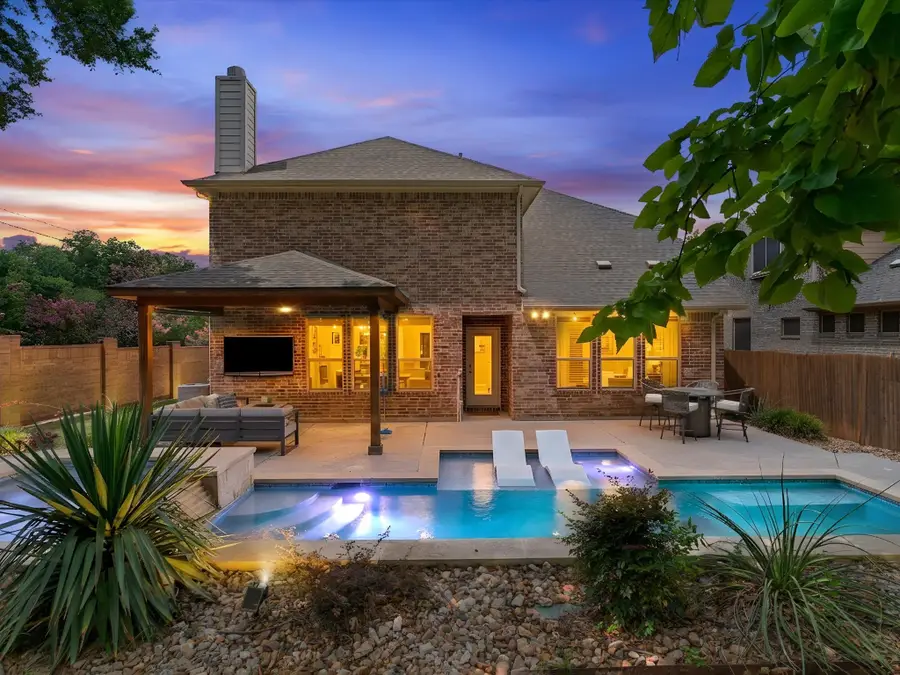 100 Griffith Court, Euless, TX 76039 - #2