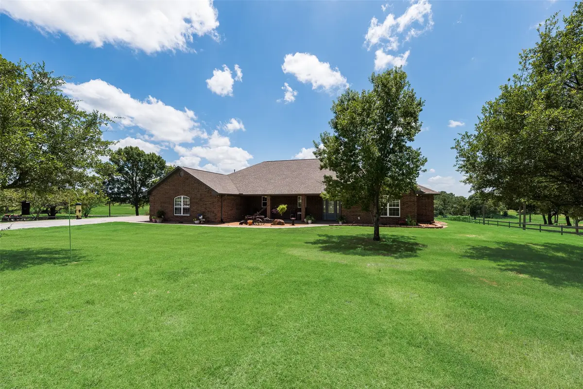3188 Us Hwy 82, Bells, TX 75414 - #1