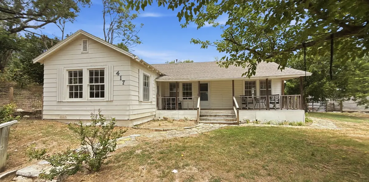 417 W Gentry Street, Hamilton, TX 76531 - #1