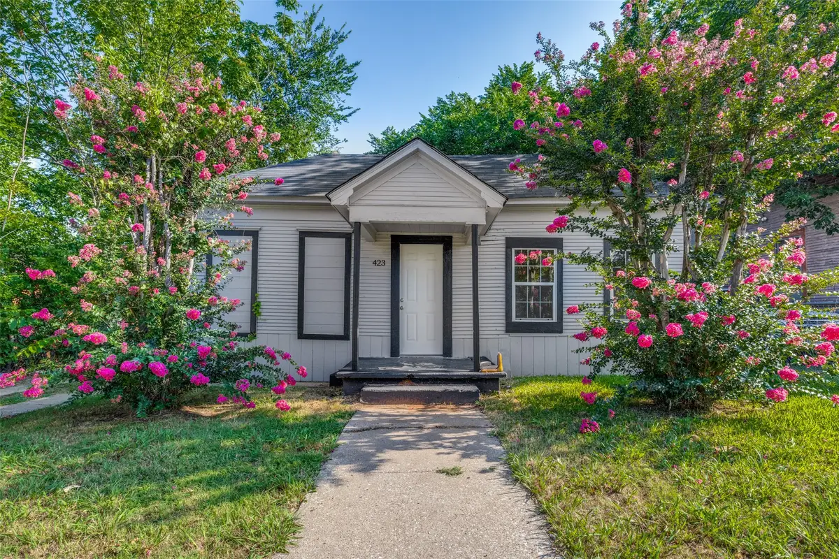 423 W Munson Street, Denison, TX 75020 - #1
