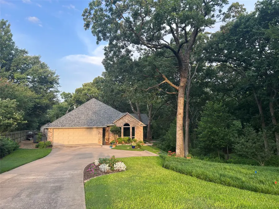2811 Caprice Avenue, Denison, TX 75020 - #2